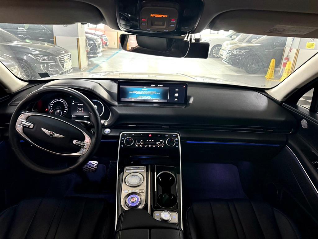 Genesis GV80 - Vista 6