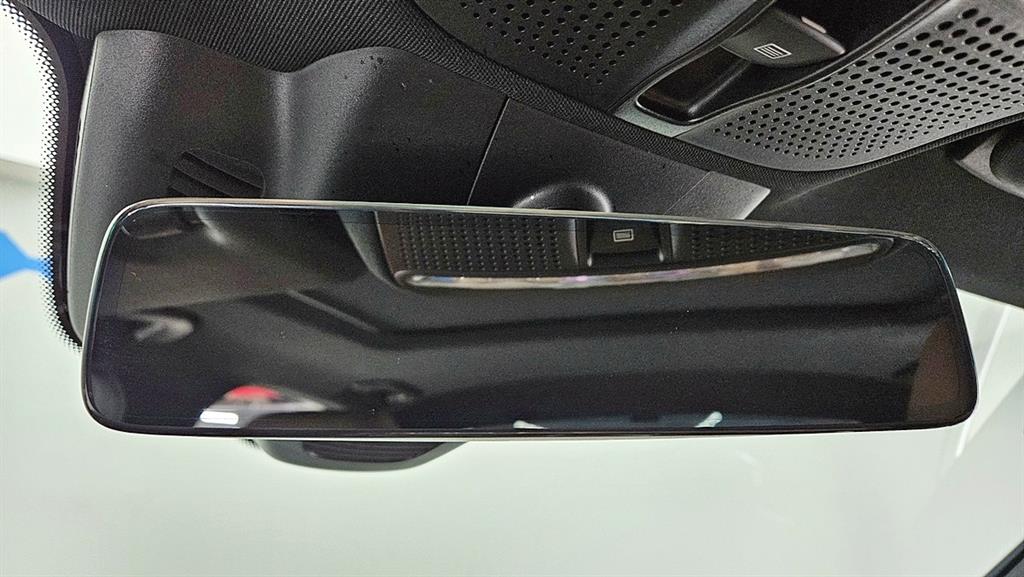 Mercedes Benz E class - Vista 9