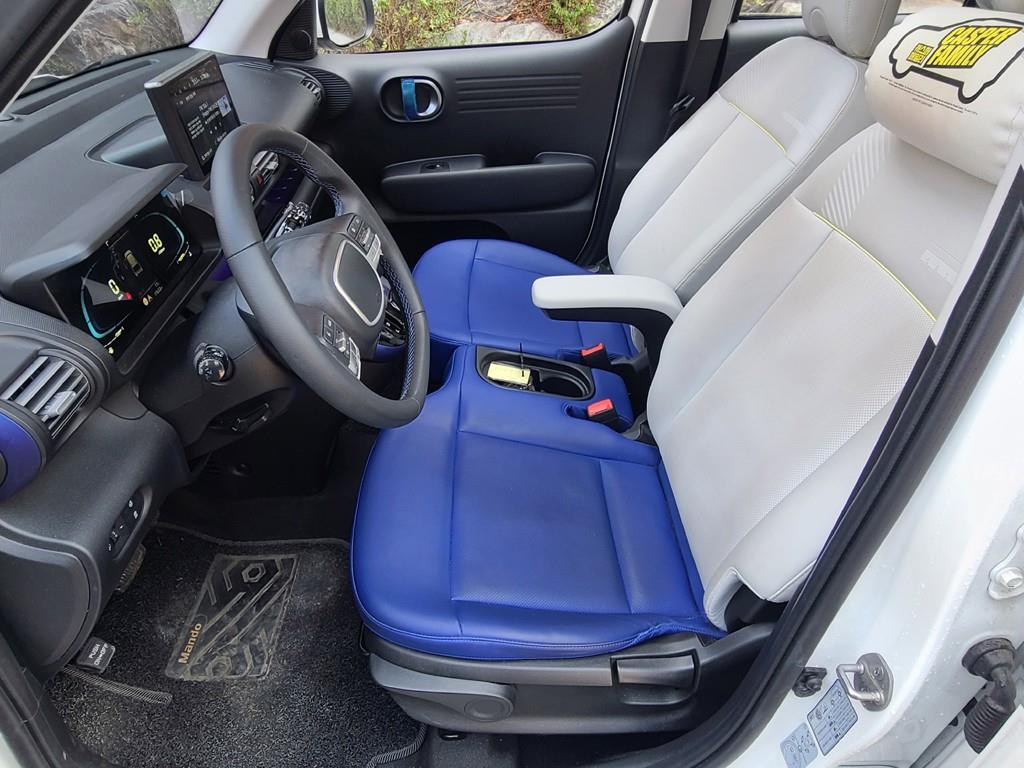 HYUNDAI Casper - Vista 7