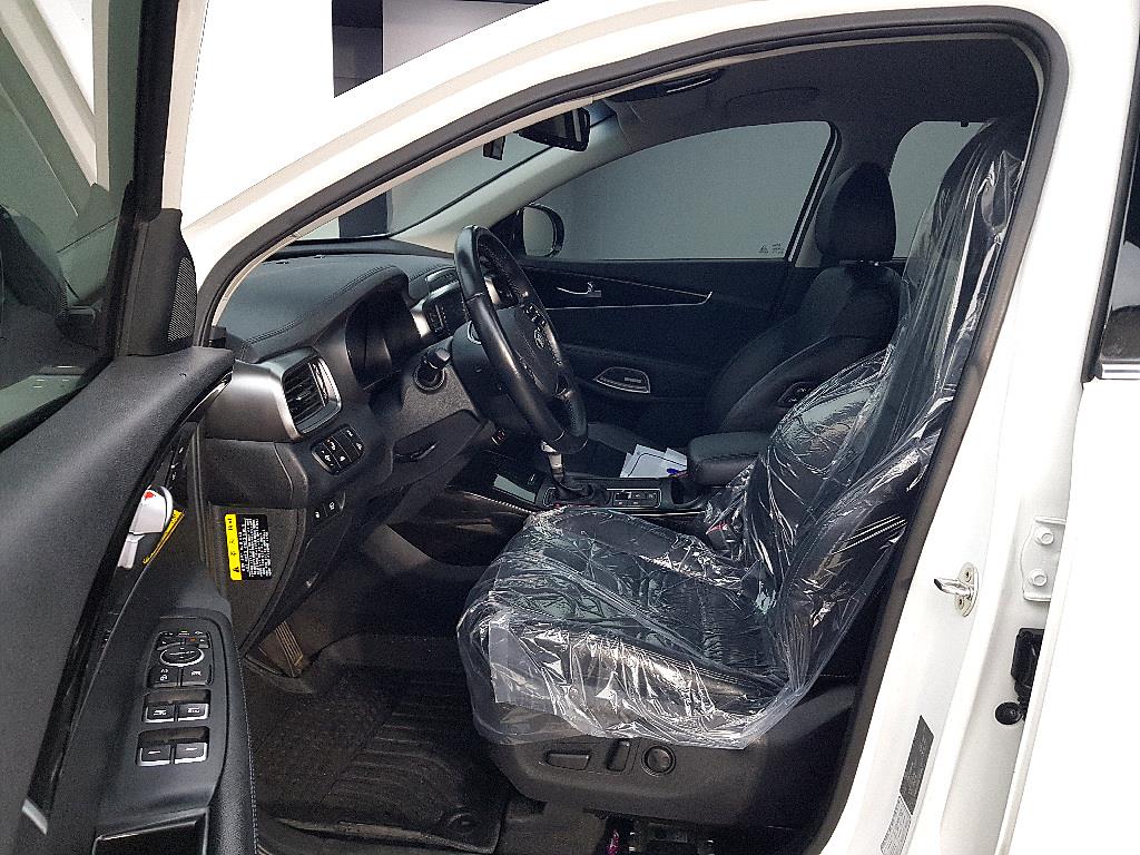 KIA Sorento - Vista 8