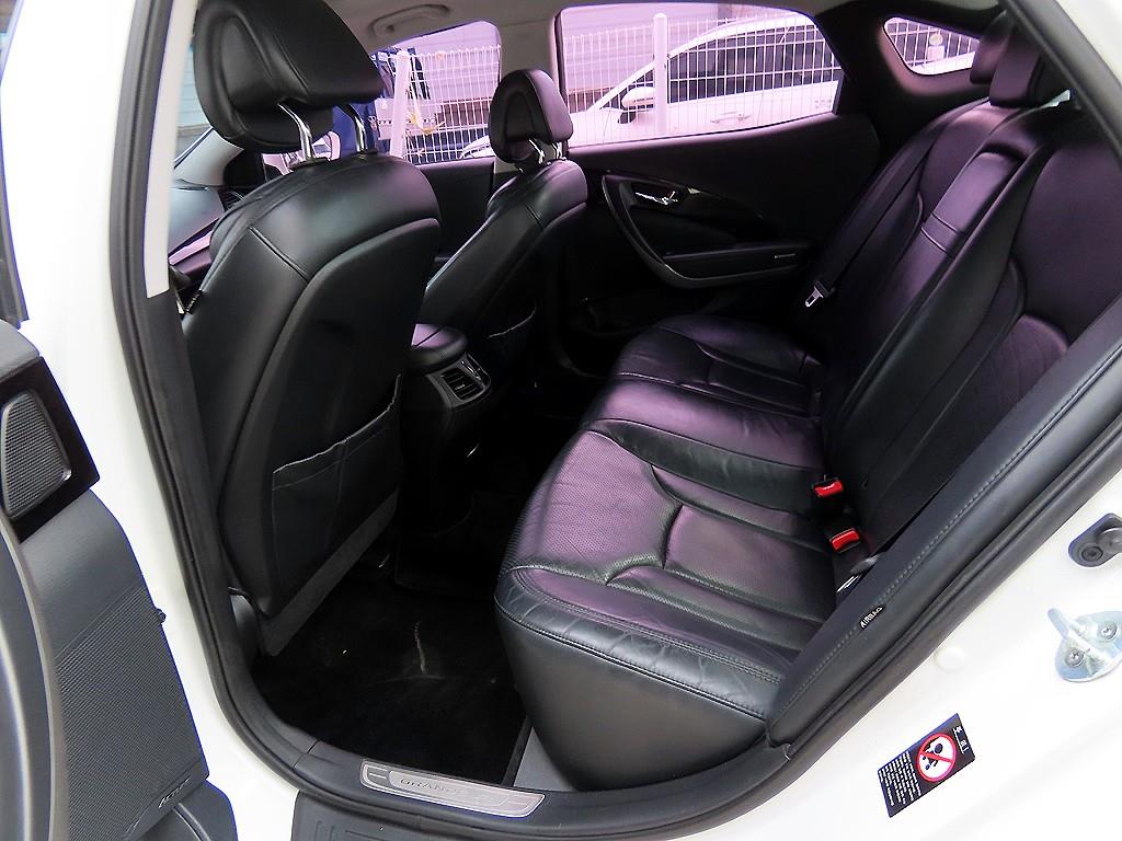 HYUNDAI Grandeur - Vista 6