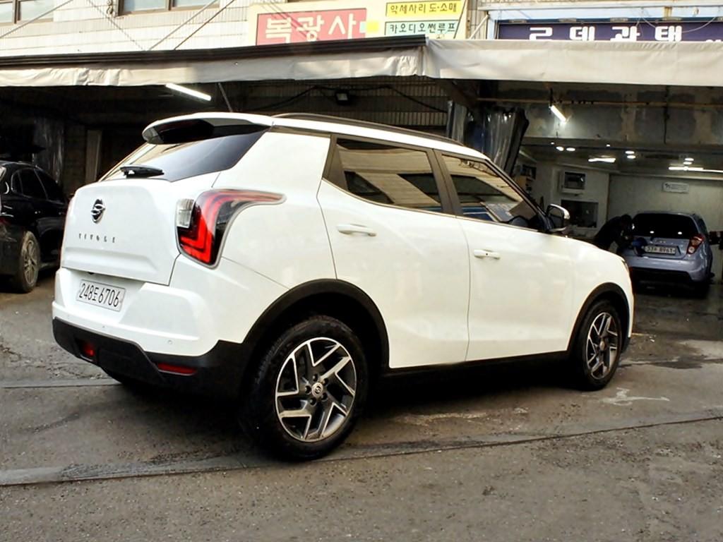Ssangyong Tivoli - Vista 7