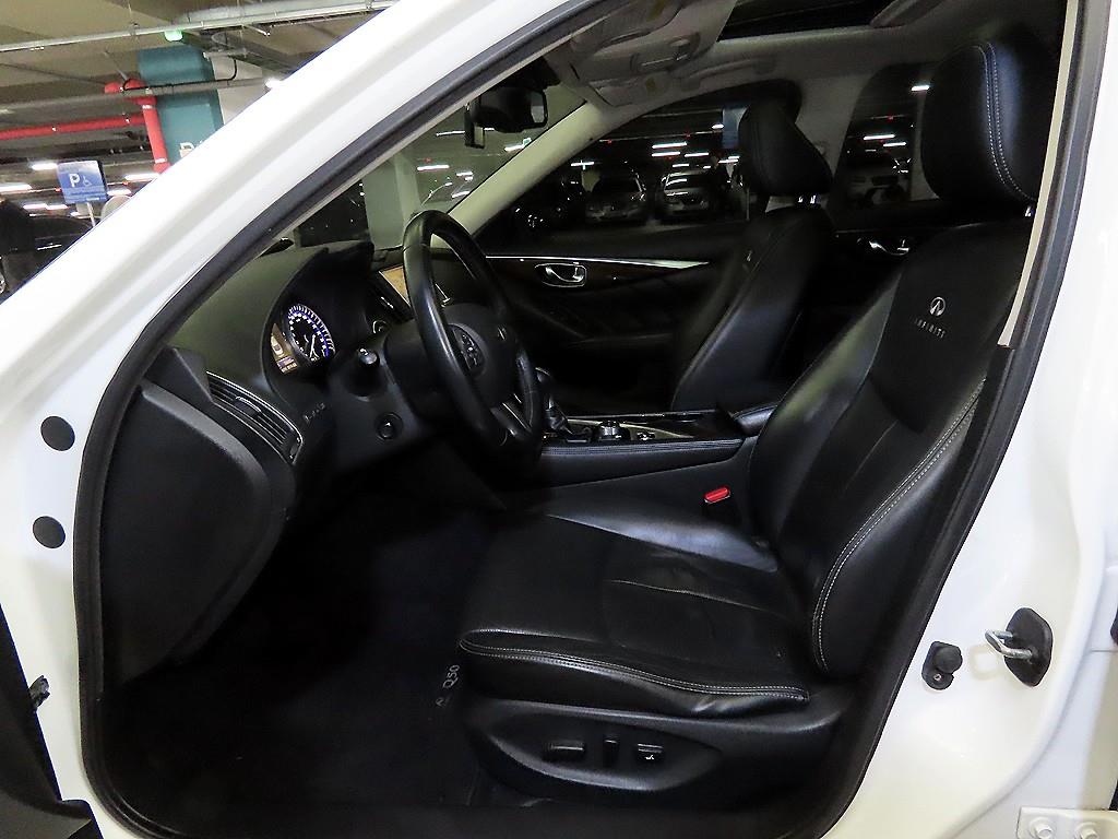 Infiniti Q - Vista 6