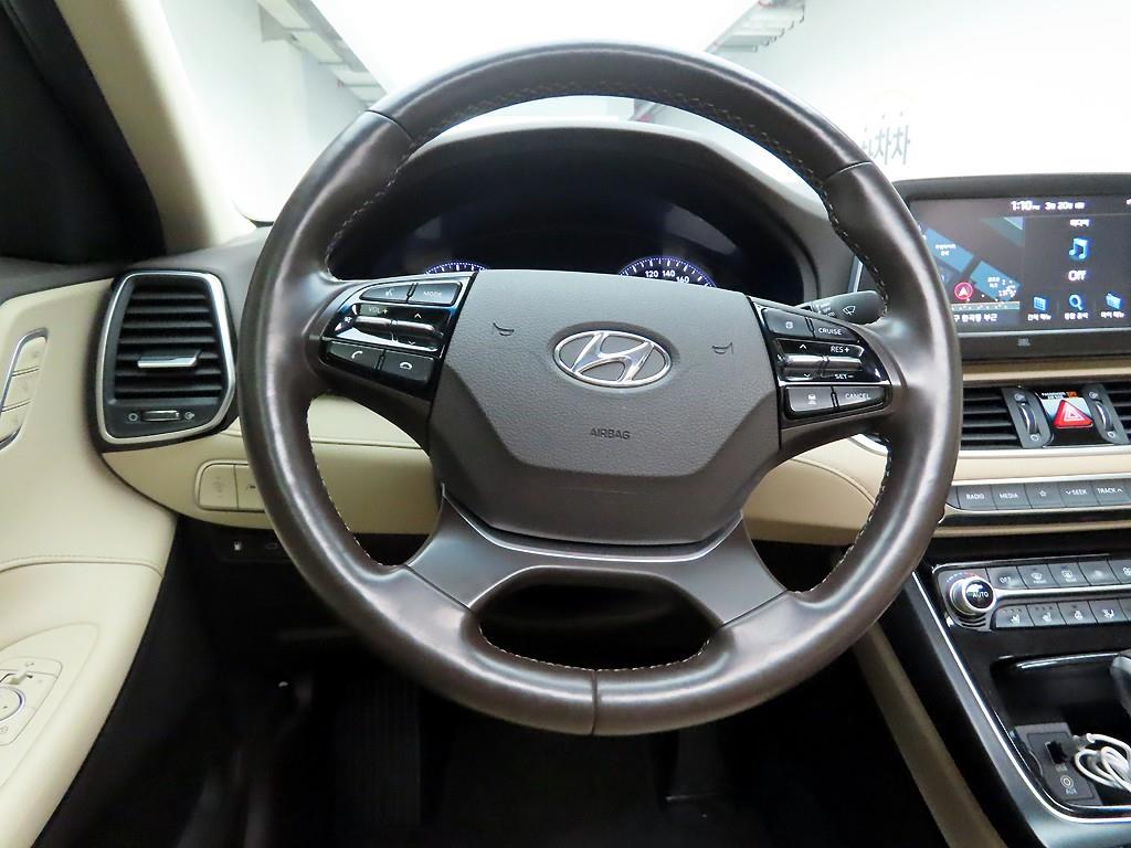 HYUNDAI Grandeur - Vista 8