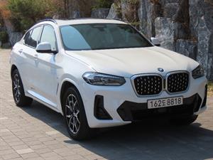 BMW X4 - Vista 4