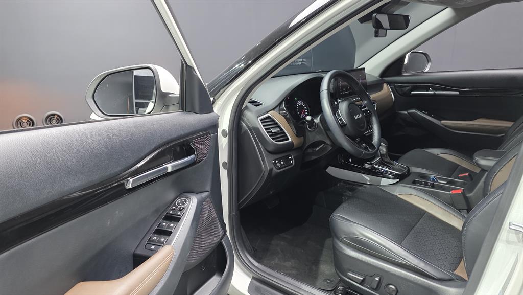 KIA Seltos 2023 Blanco - Importación desde Corea - HF Imports Iquique - Foto 13