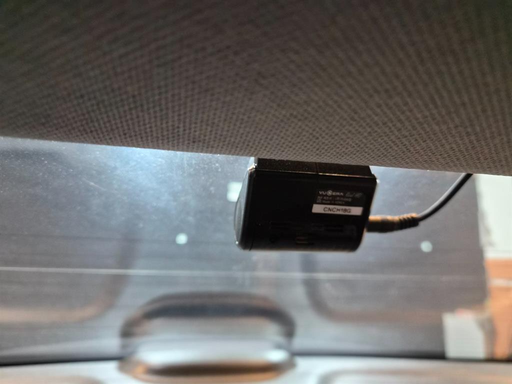 HYUNDAI Accent - Vista 9