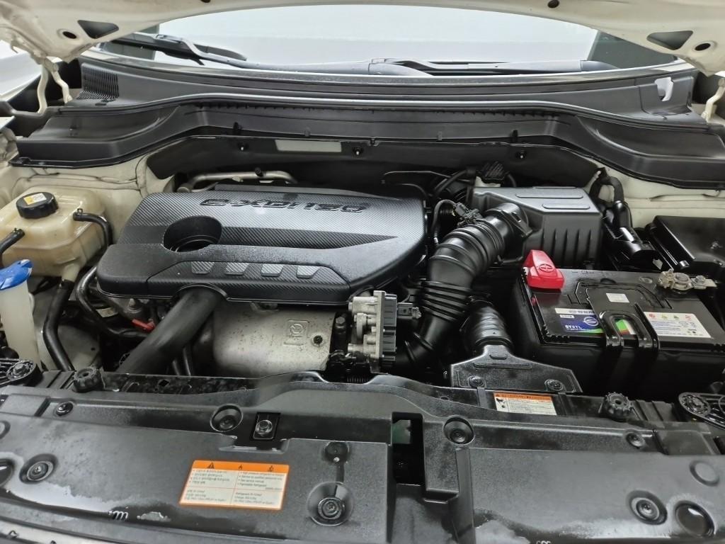 Ssangyong Tivoli - Vista 5