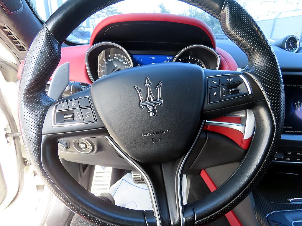 Maserati Levante - Vista 8