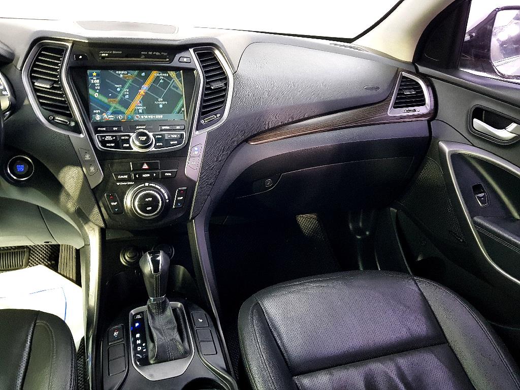 HYUNDAI Santa Fe - Vista 10