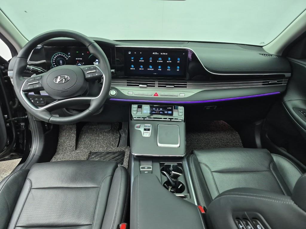 HYUNDAI Grandeur - Vista 5