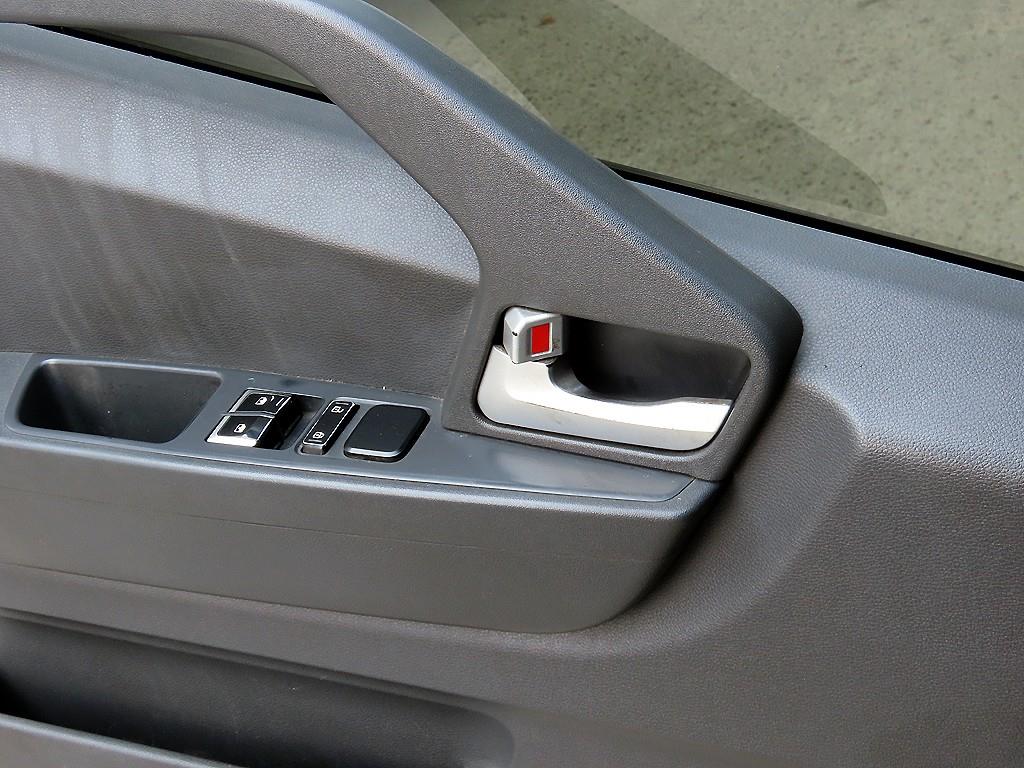 medium and large cargo truck - Vista 12