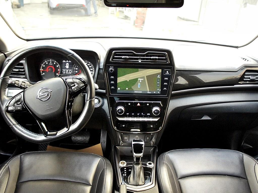 Ssangyong Tivoli 2022 Blanco - Importación desde Corea - HF Imports Iquique - Foto 7