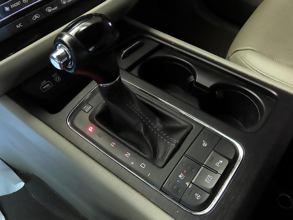 KIA Carnival 2016 - Importación desde Corea - HF Imports Iquique - Foto 13