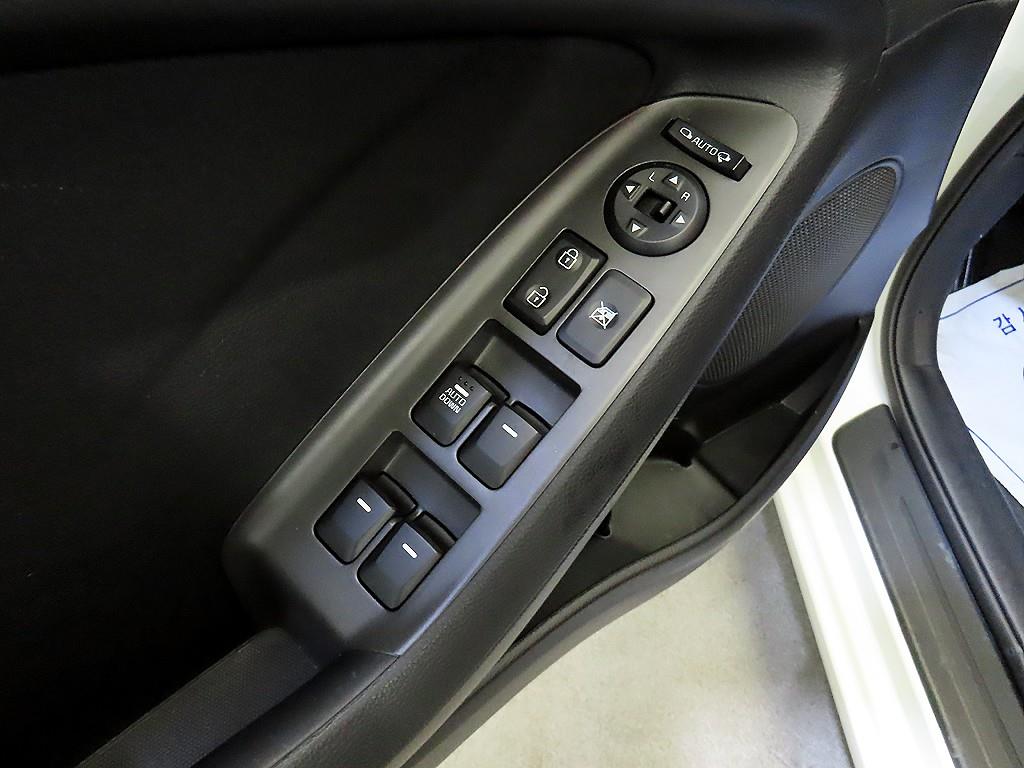 KIA K3 2017 Blanco - Importación desde Corea - HF Imports Iquique - Foto 13