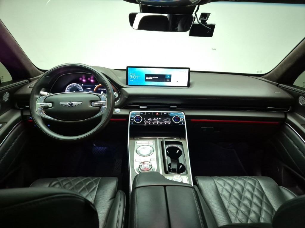 Genesis GV80 - Vista 7