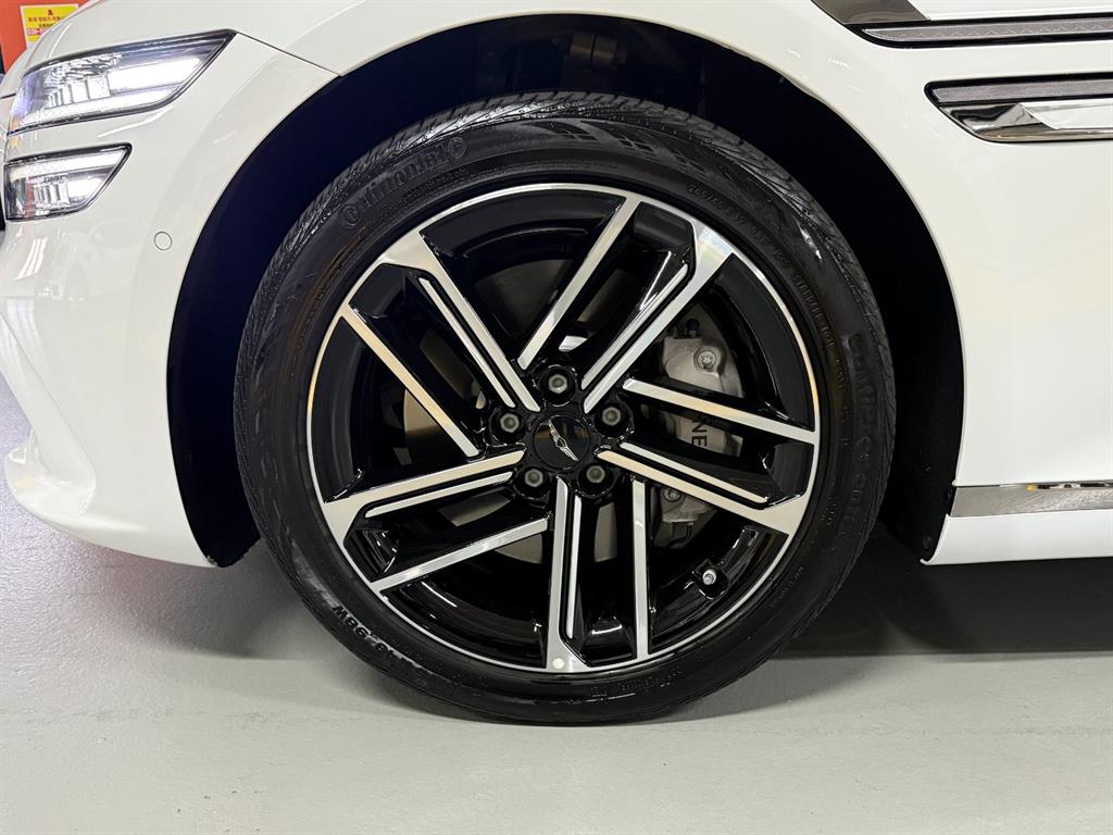 Genesis G80 - Vista 7