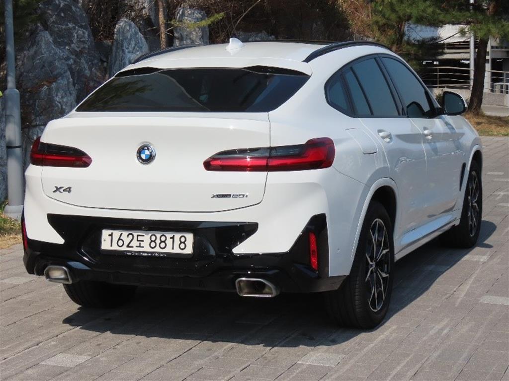 BMW X4 - Vista 5
