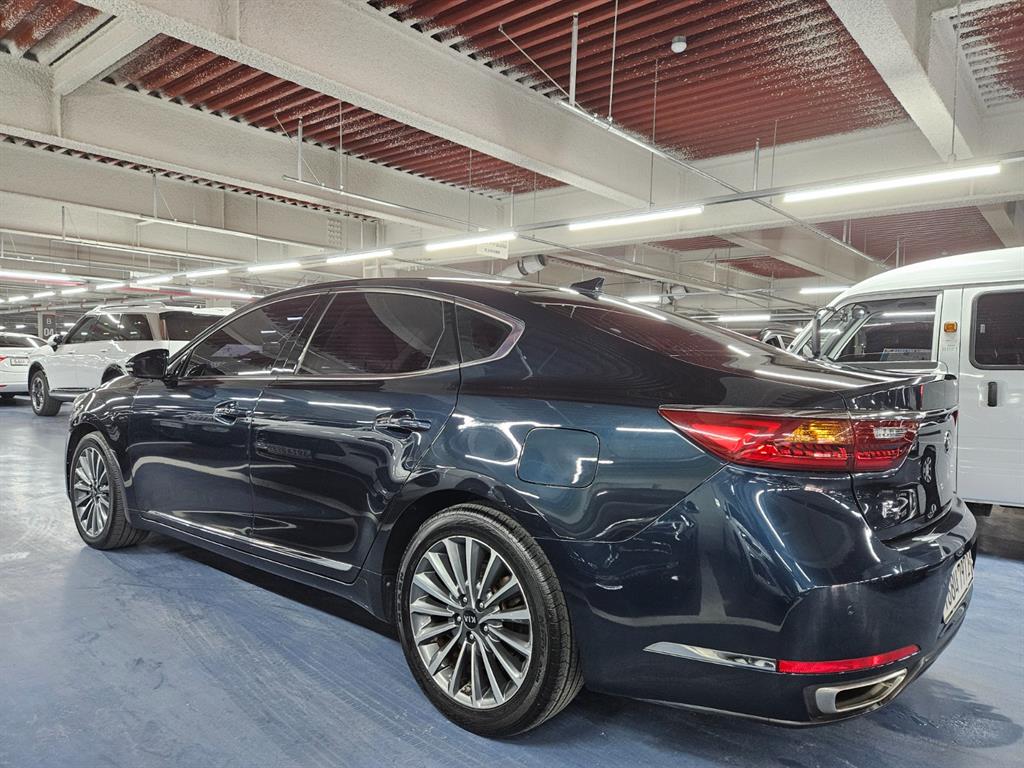 KIA K7 - Vista 6