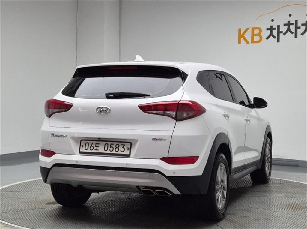 HYUNDAI Tucson - Vista 4