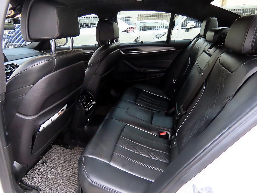 BMW 5 Series - Vista 6