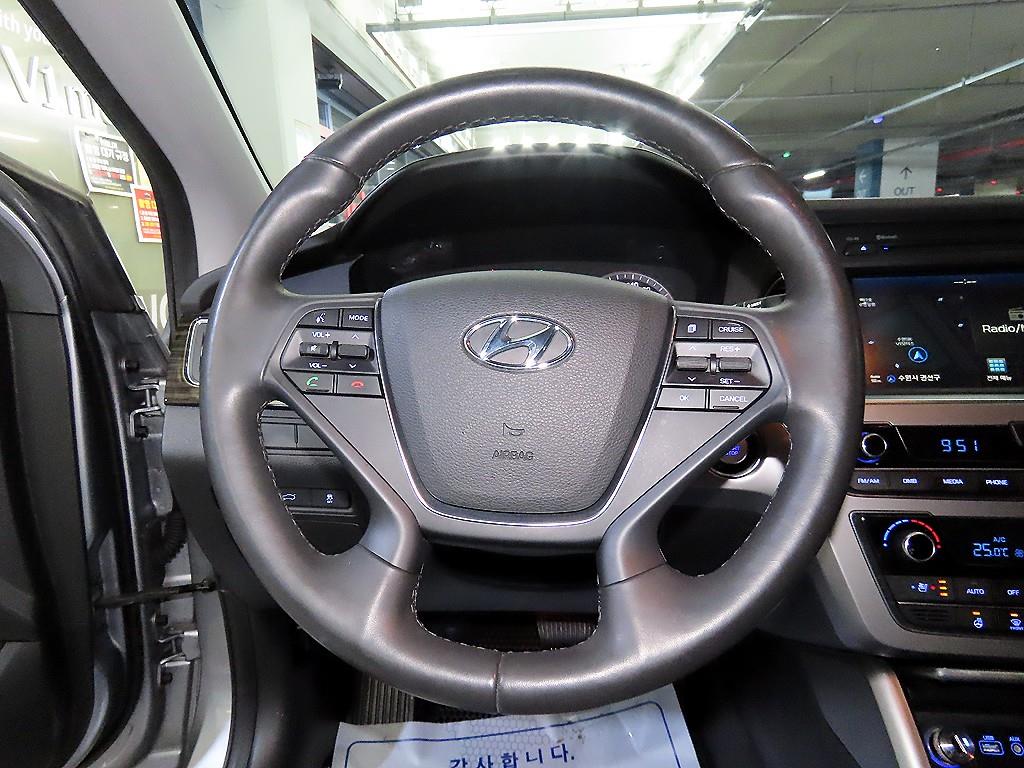 HYUNDAI Sonata - Vista 8