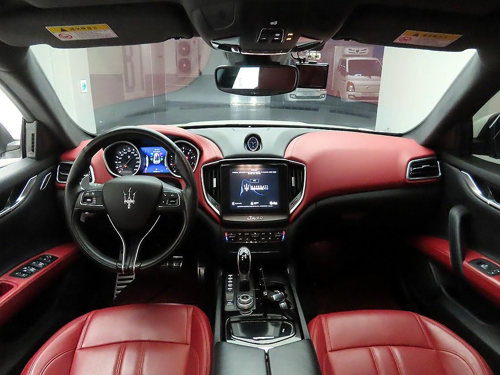 Maserati Ghibli - Vista 8