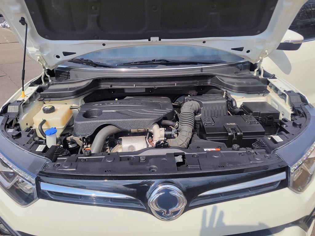 Ssangyong Tivoli 2020 Blanco - Importación desde Corea - HF Imports Iquique - Foto 16