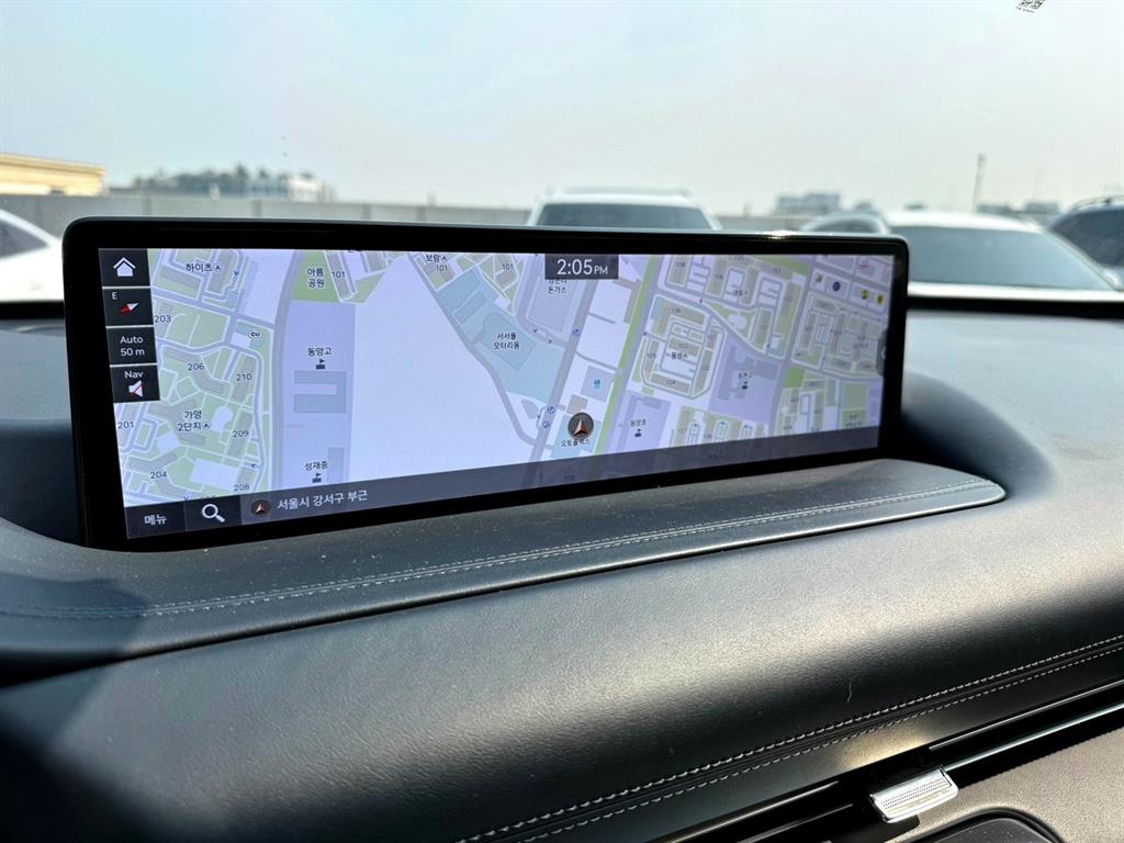 Genesis GV80 - Vista 11