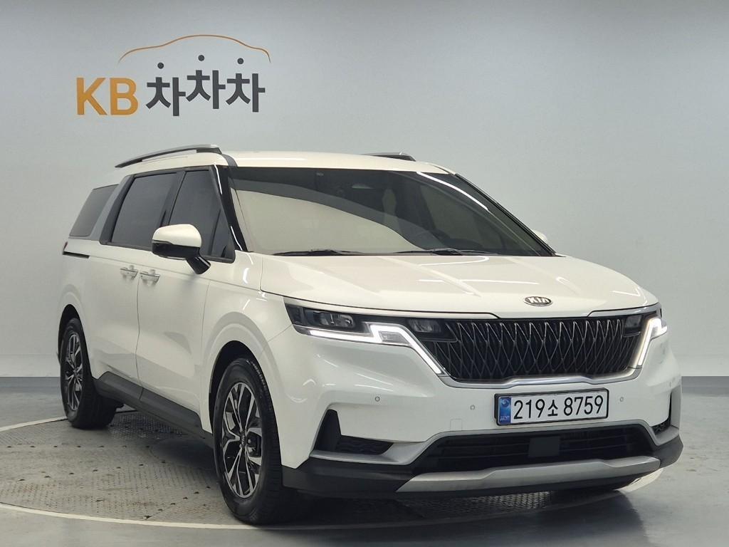 KIA Carnival - Vista 4