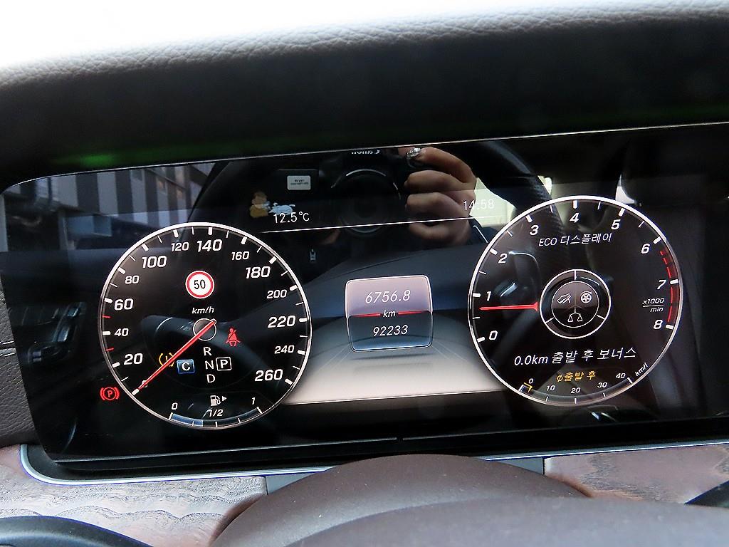 Mercedes Benz E class - Vista 9