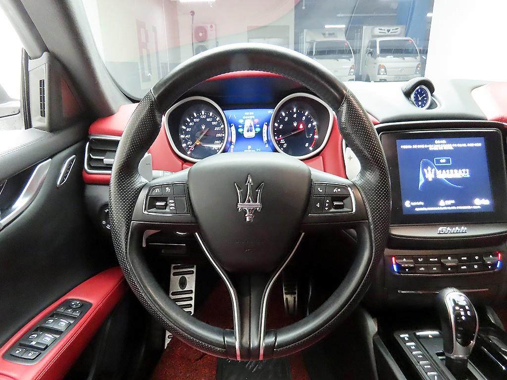 Maserati Ghibli - Vista 7