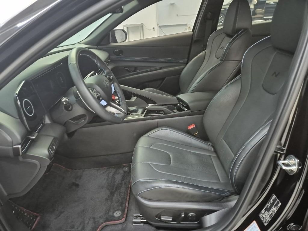 HYUNDAI Avante - Vista 11