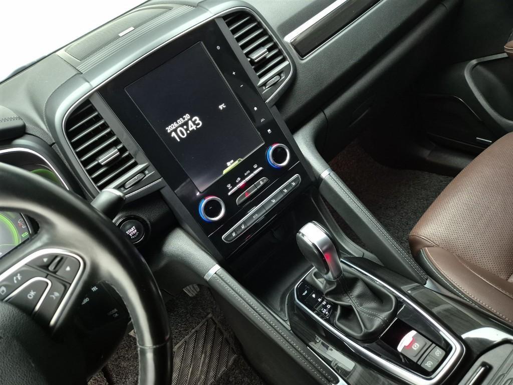 SAMSUNG QM6 - Vista 10