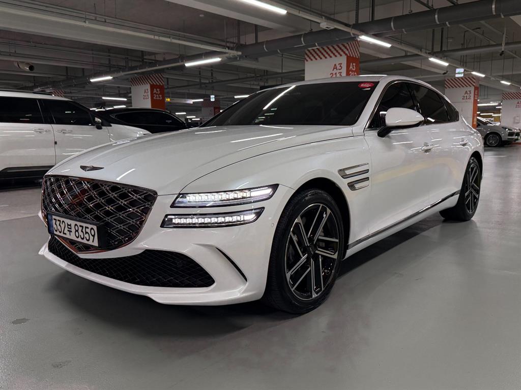 Genesis G80 - Vista 8