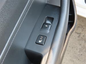 HYUNDAI Sonata - Vista 12