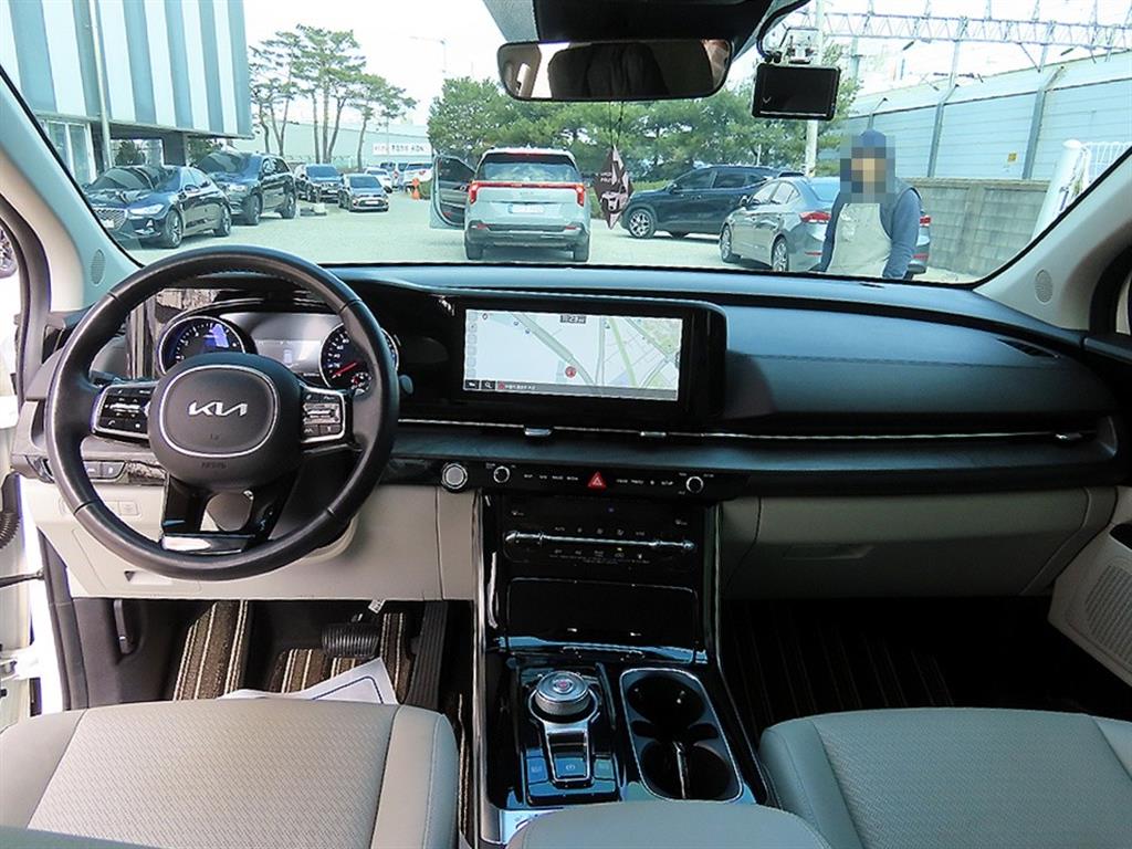 KIA Carnival - Vista 7