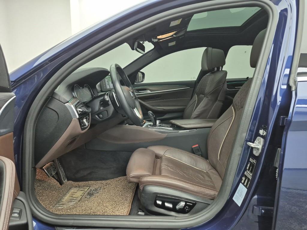 BMW 5 Series - Vista 11