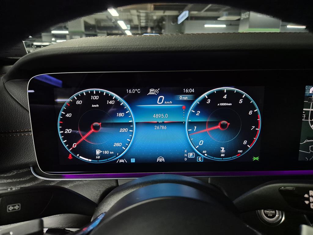 Mercedes Benz E class - Vista 10