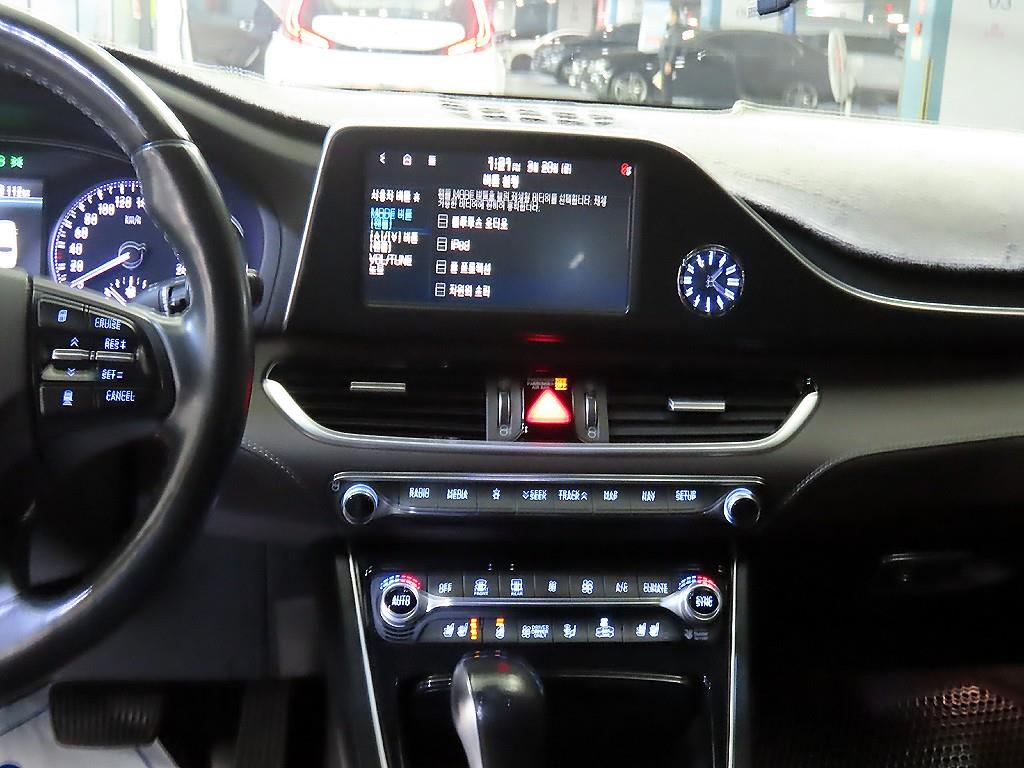 HYUNDAI Grandeur - Vista 11