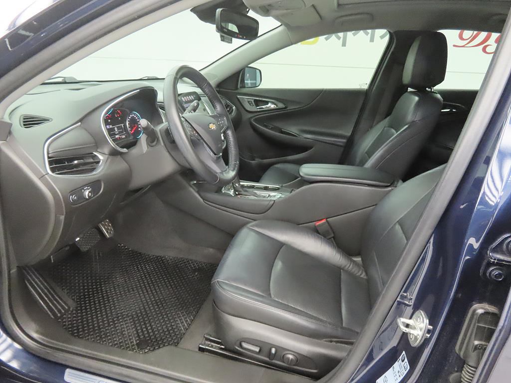 Chevrolet Malibu - Vista 5