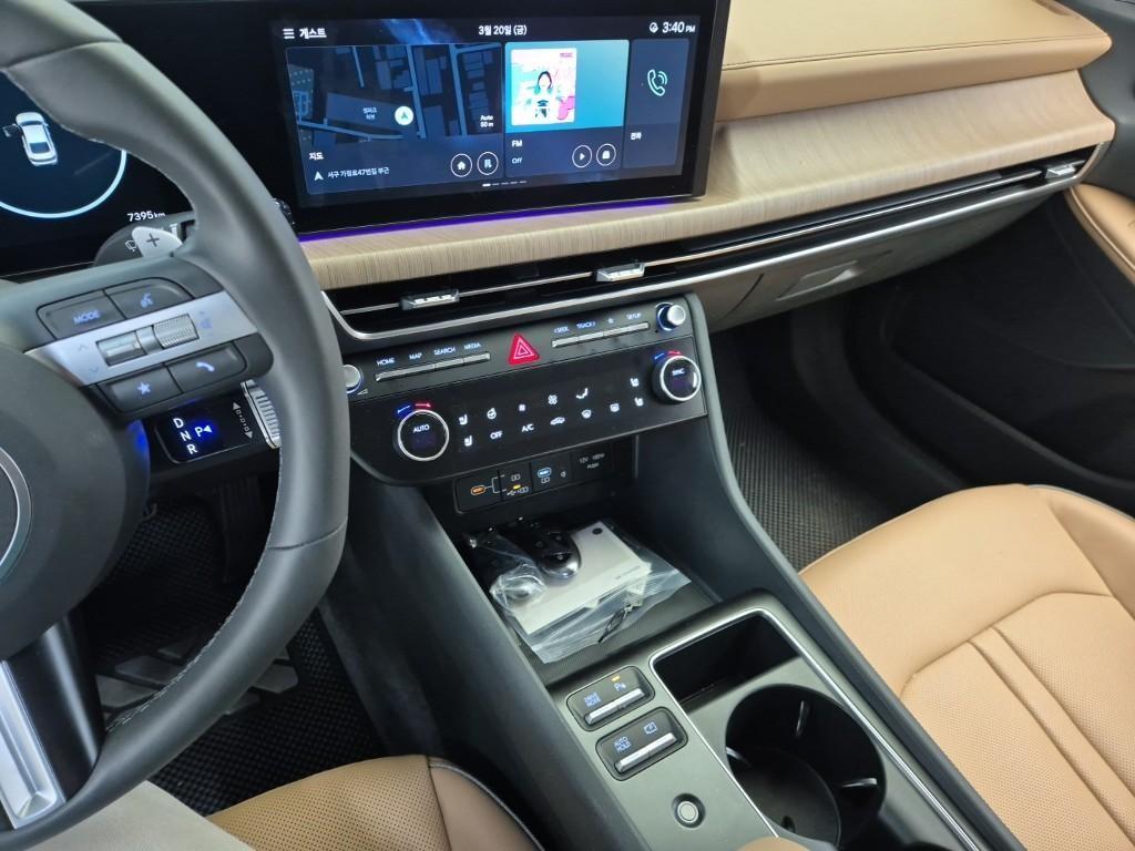 HYUNDAI Sonata - Vista 8