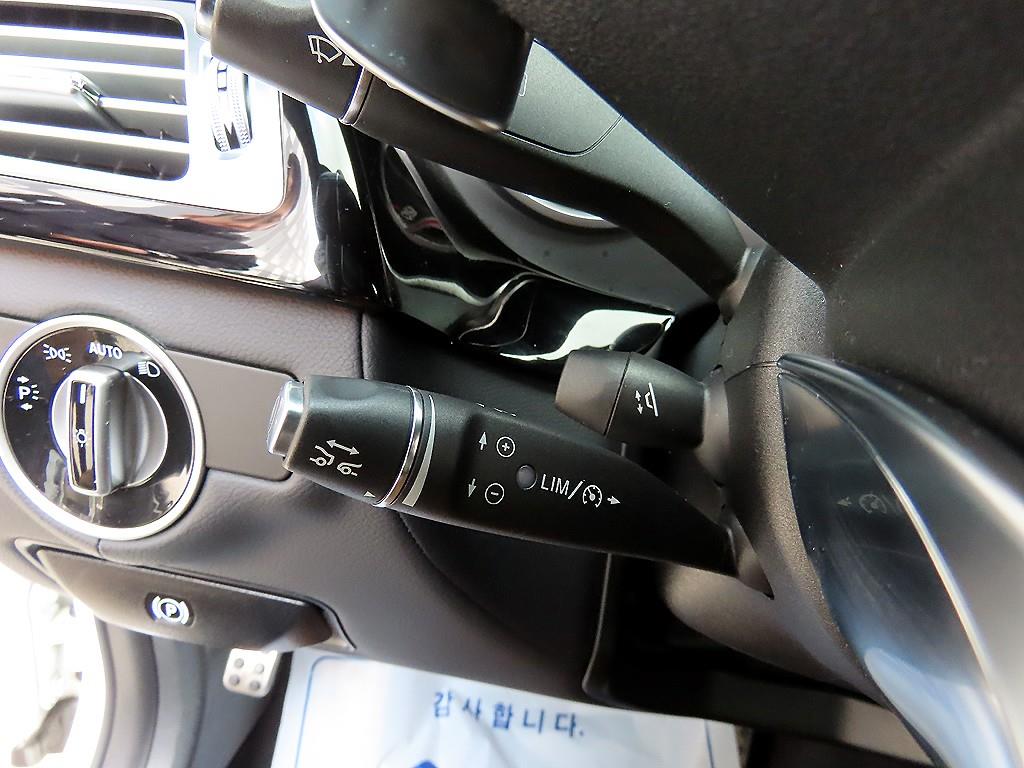 Mercedes Benz CLS Class - Vista 12