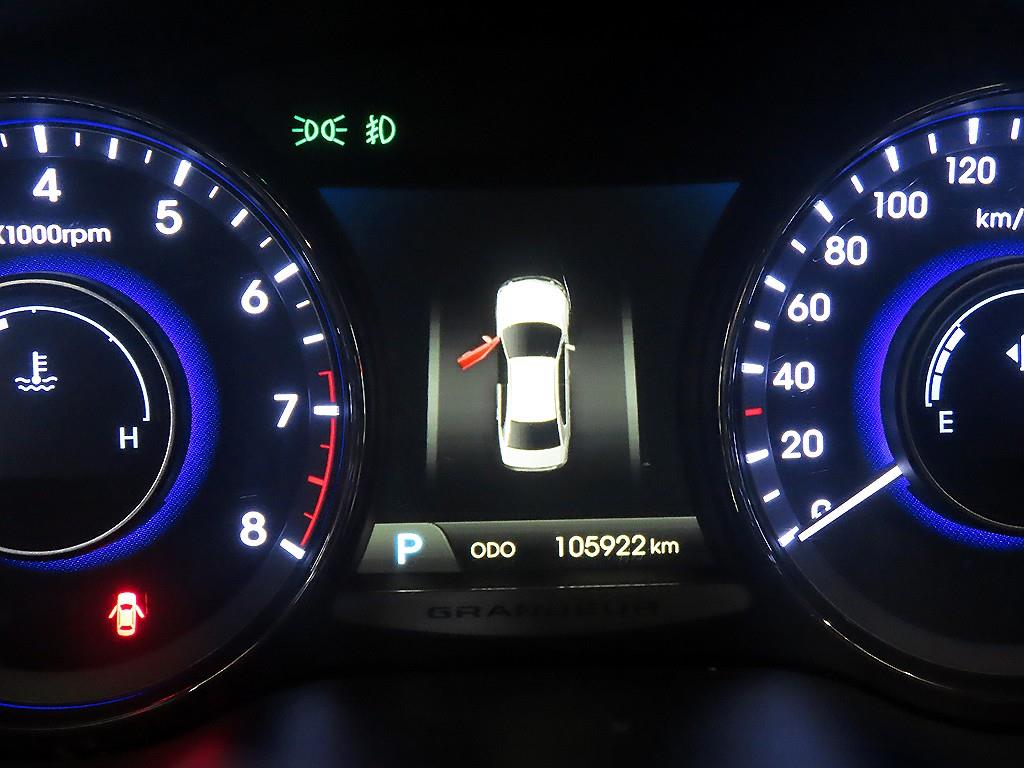 HYUNDAI Grandeur - Vista 9