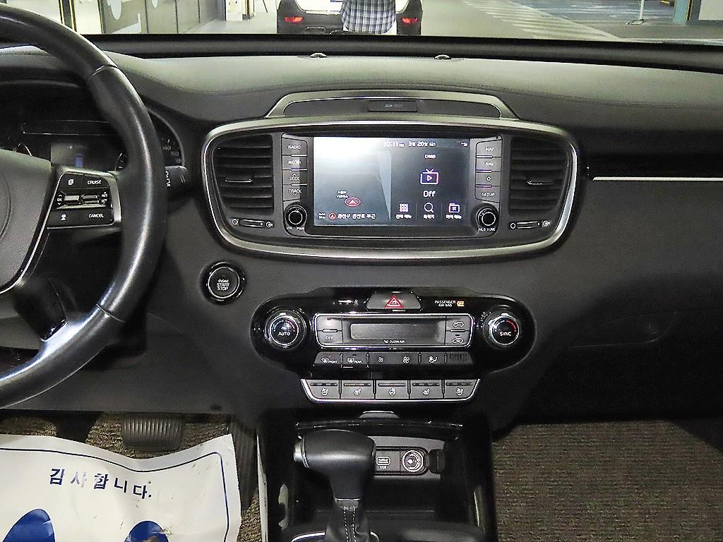 KIA Sorento - Vista 11