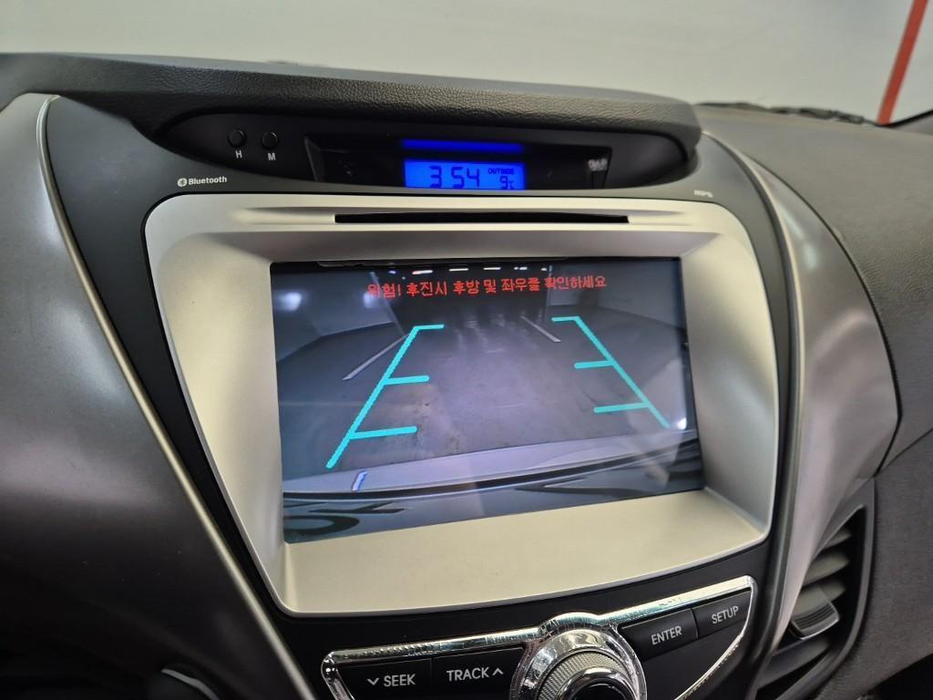 HYUNDAI Avante 2012 Blanco - Importación desde Corea - HF Imports Iquique - Foto 15