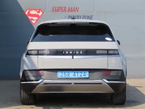 HYUNDAI Ioniq 5 - Vista 8