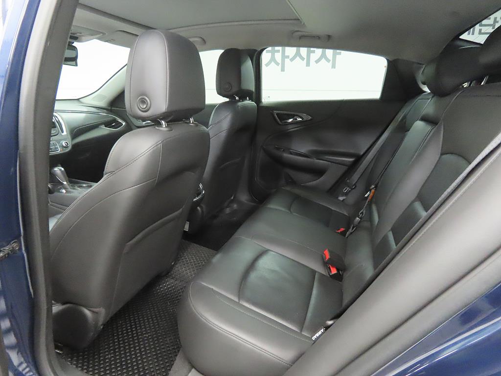 Chevrolet Malibu - Vista 6