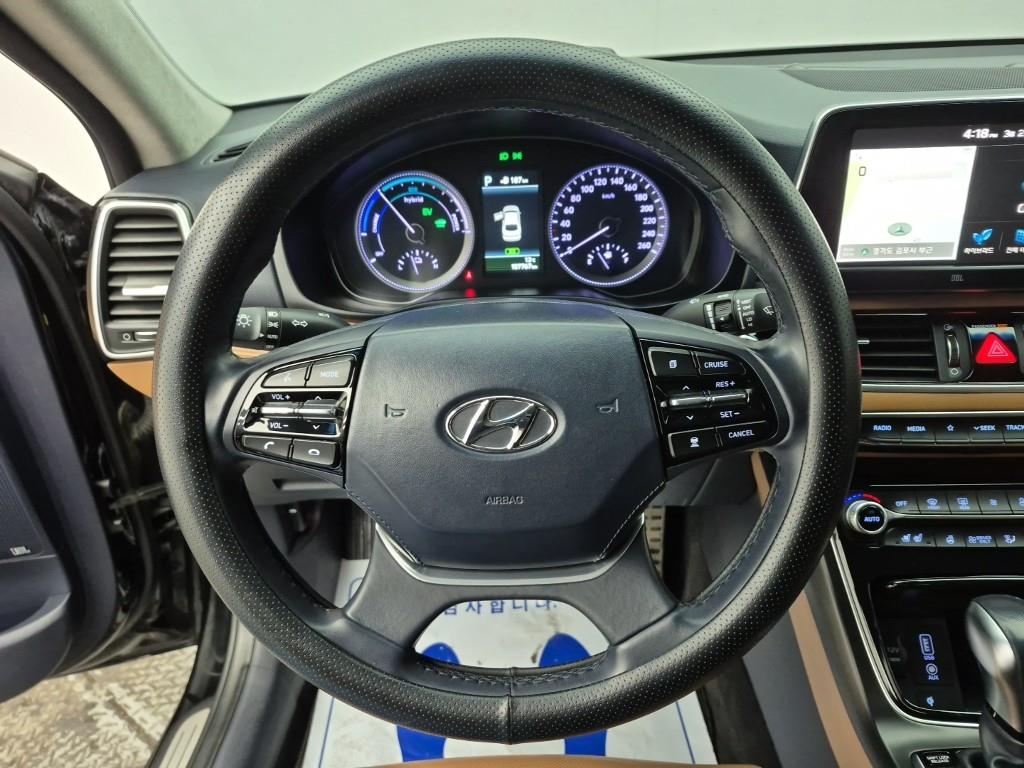 HYUNDAI Grandeur - Vista 9