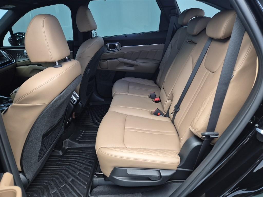 KIA Sorento - Vista 12